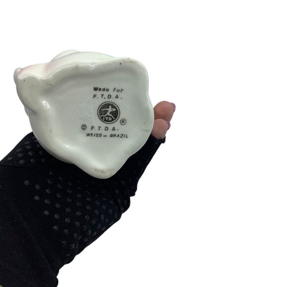 Vintage F.T.D.A. Weiss Brazil Porcelain Bunny Bud Vase Easter 7.75” - Picture 6 of 7